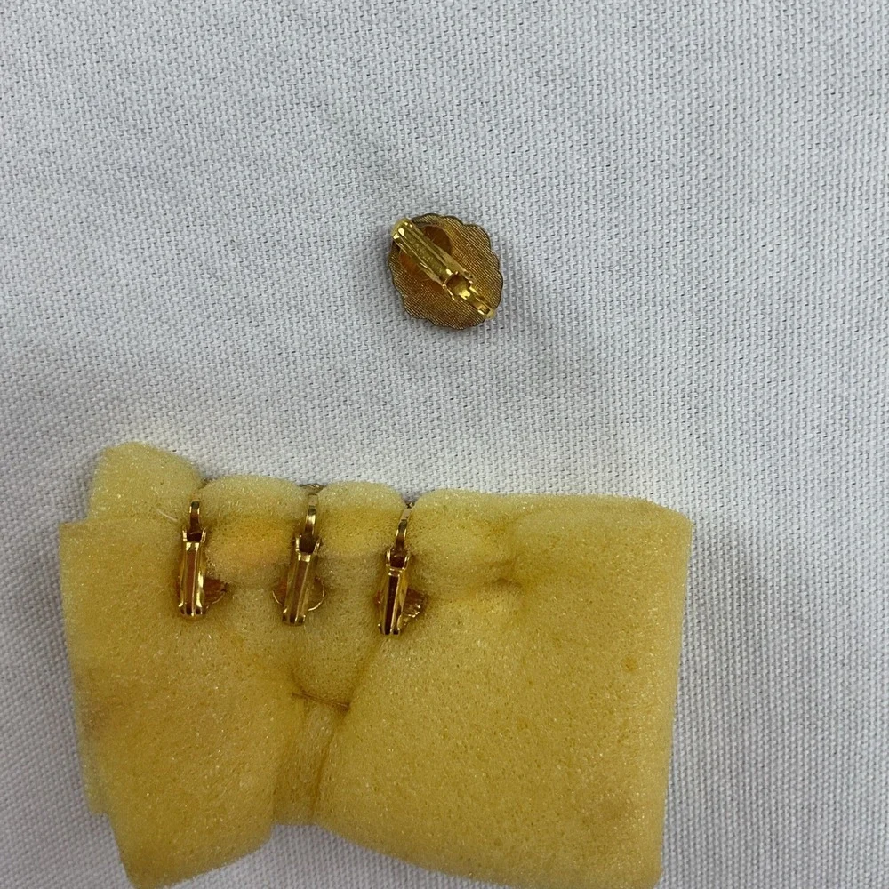 Vintage Colibri Brooch Earrings Pin Oval Cameo Flower Gold Yellow Blue 5pcs